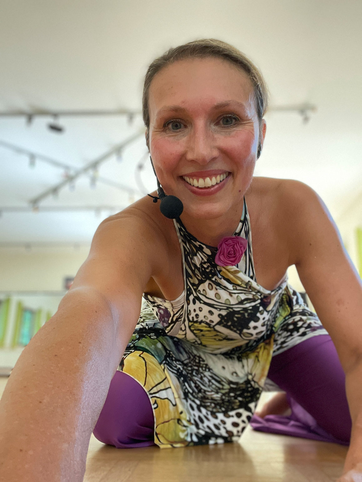 Sabrina Nicolaysen, NIA Teacher, Teacherin, Bluebelt (blue belt), Modedesignerin für Tanzbekleidung